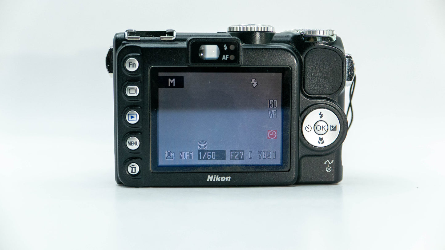 Nikon Coolpix P5000