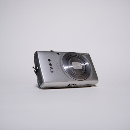Canon IXY 200