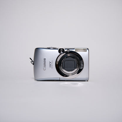 Canon IXY Digital 820 IS
