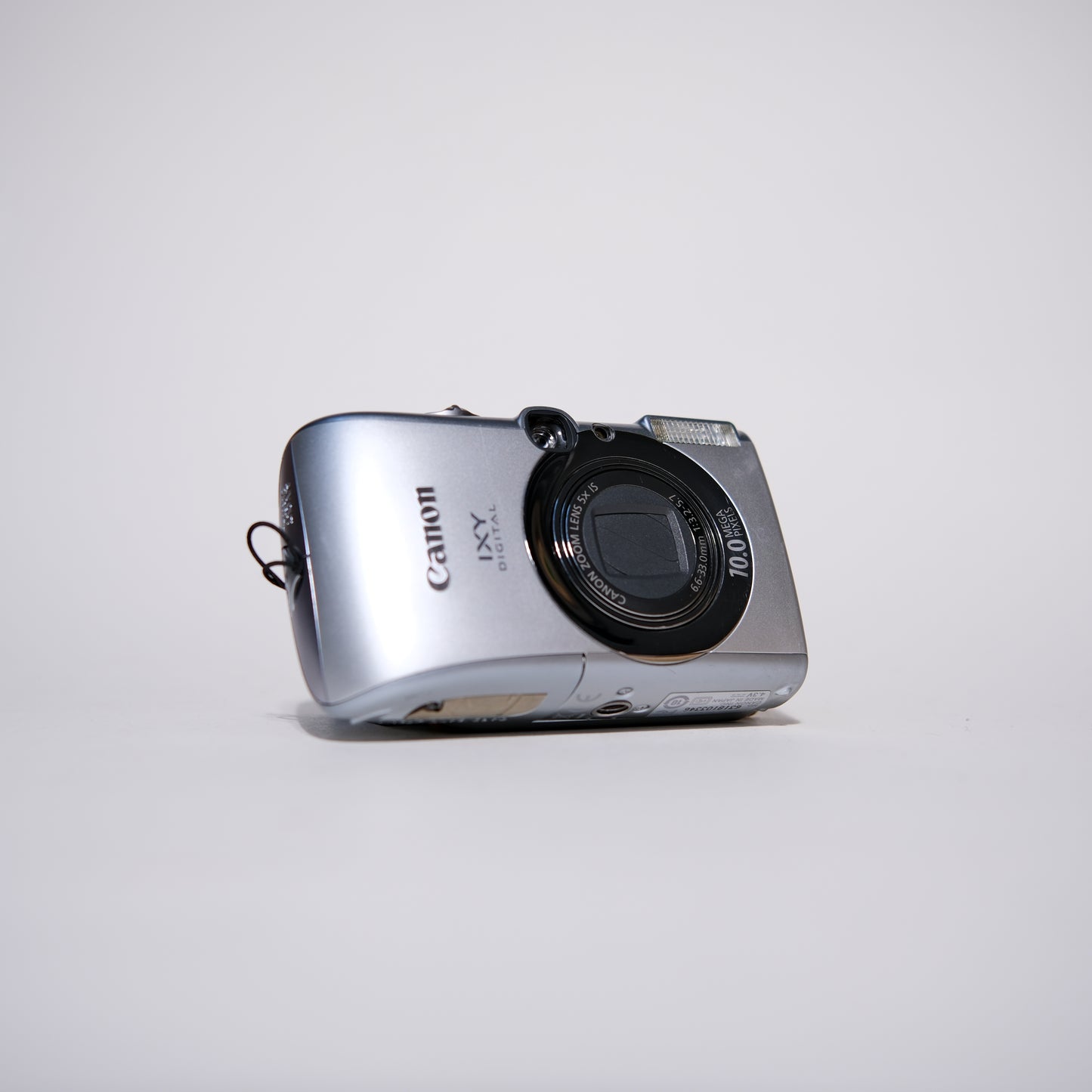 Canon IXY Digital 820 IS