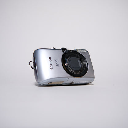 Canon IXY Digital 820 IS