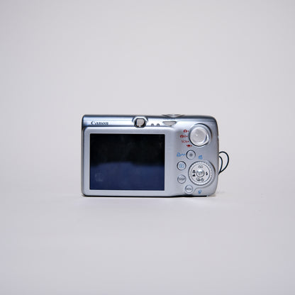 Canon IXY Digital 820 IS