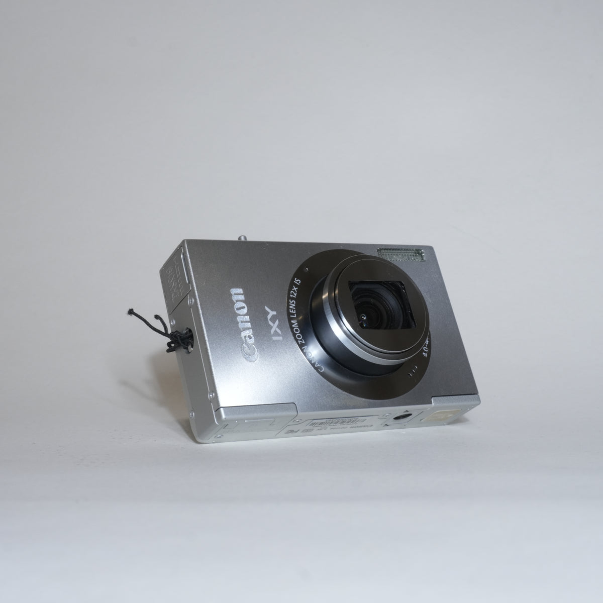 Canon IXY 3