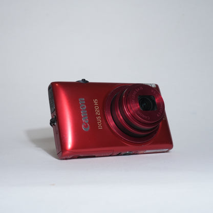 Canon IXUS 220 HS