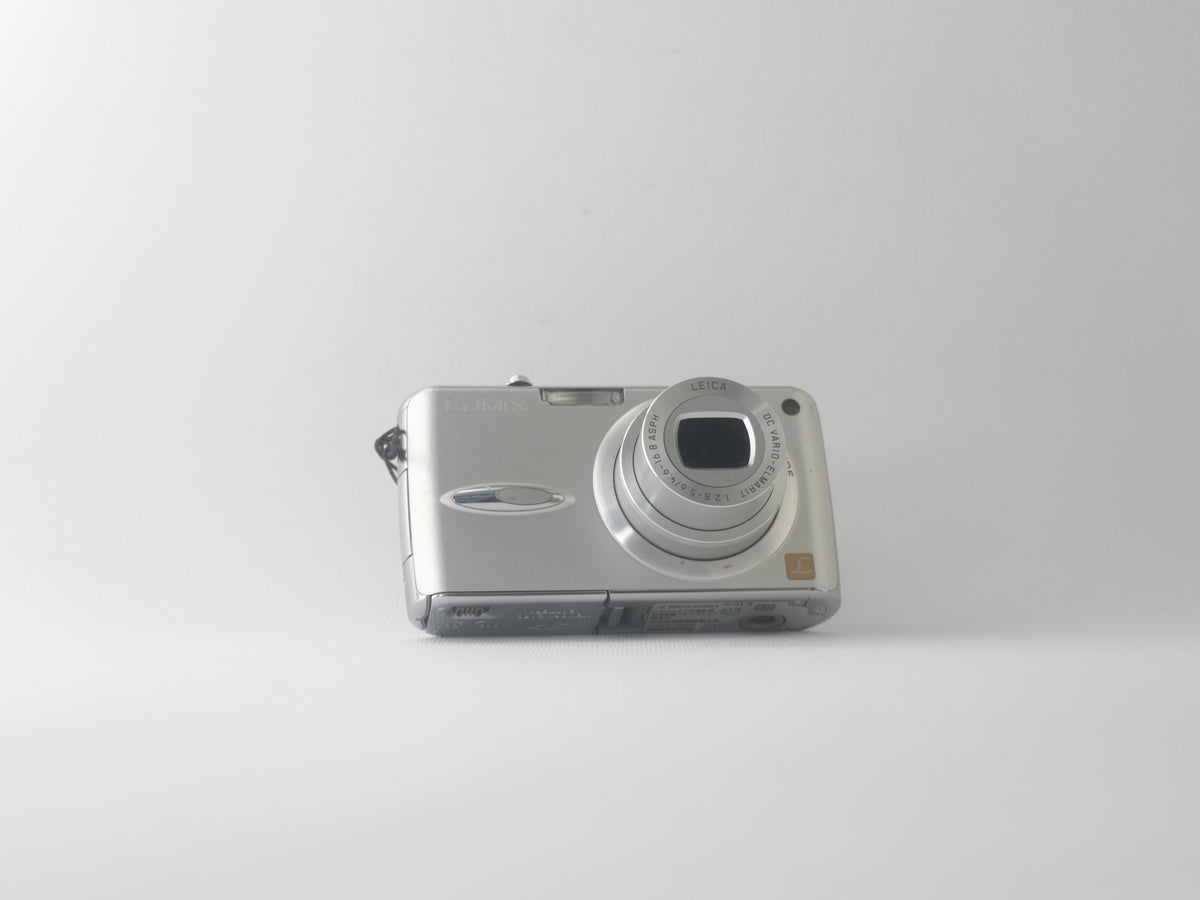 Lumix DMC-FX01