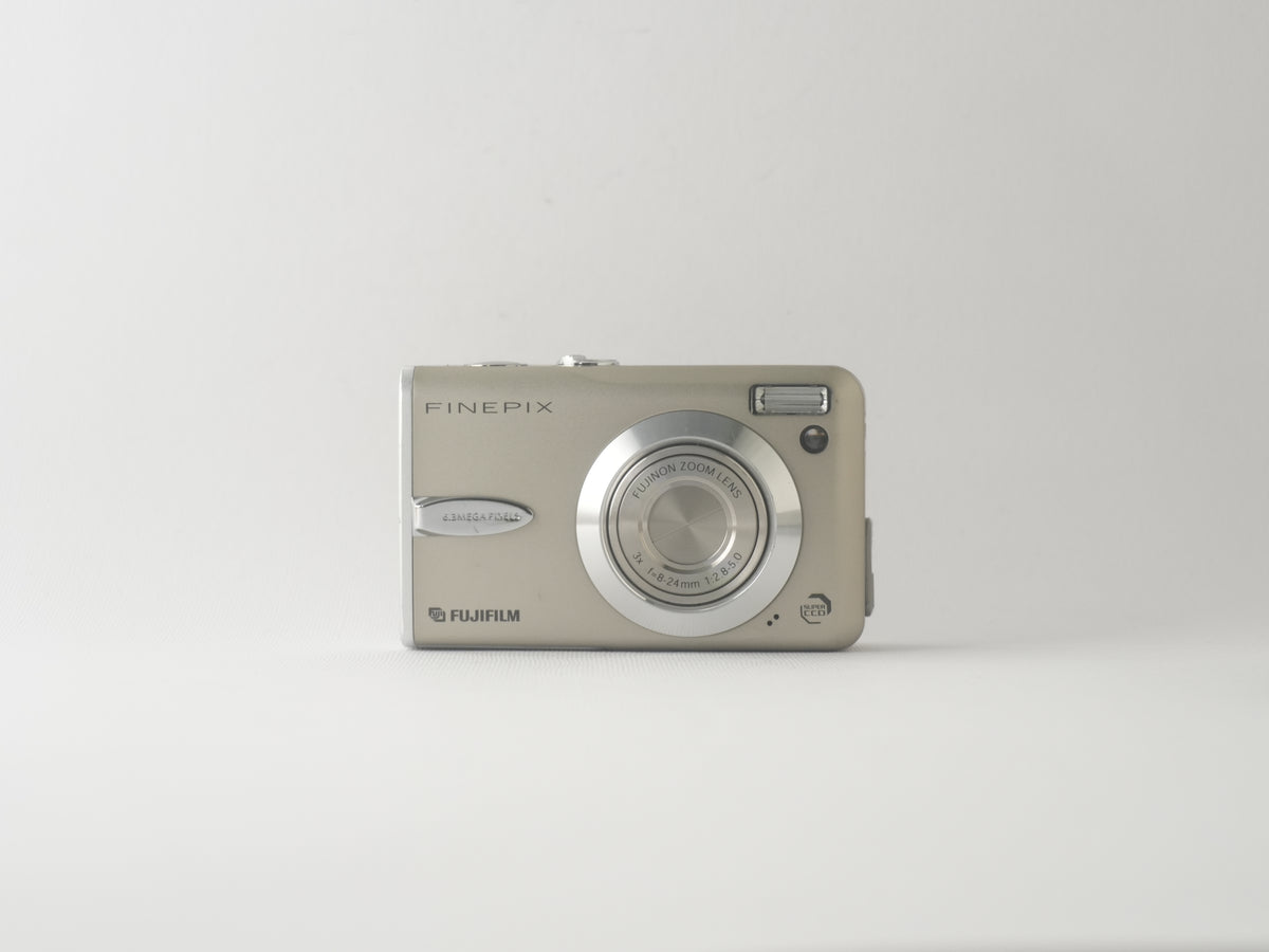 Fujifilm Finepix F30