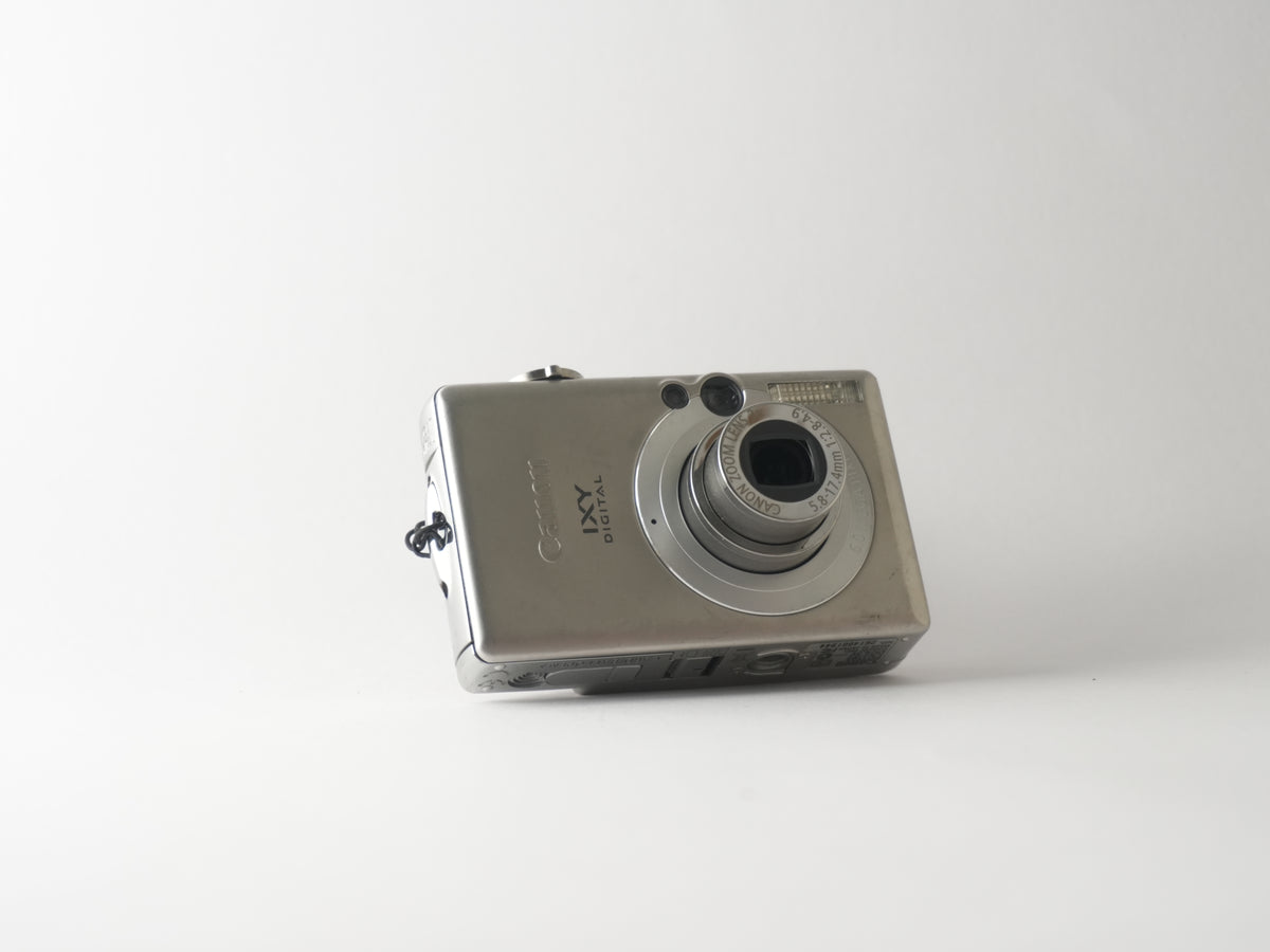 Canon IXY 70