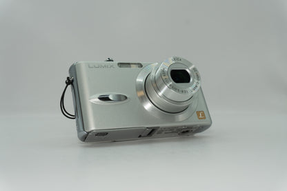Lumix DMC-FX8