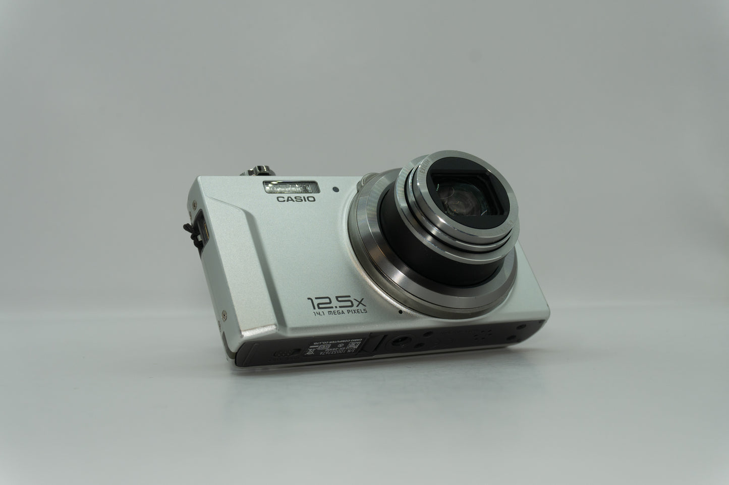 Casio Exilim EX-ZS100