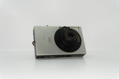 Canon IXY 10