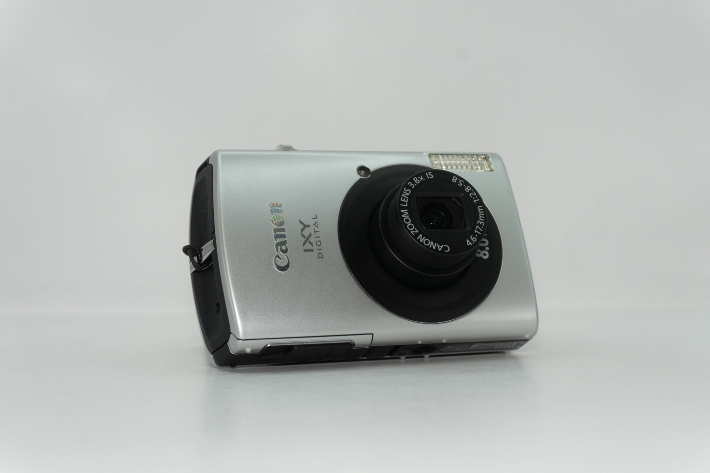 Canon IXY 910 IS