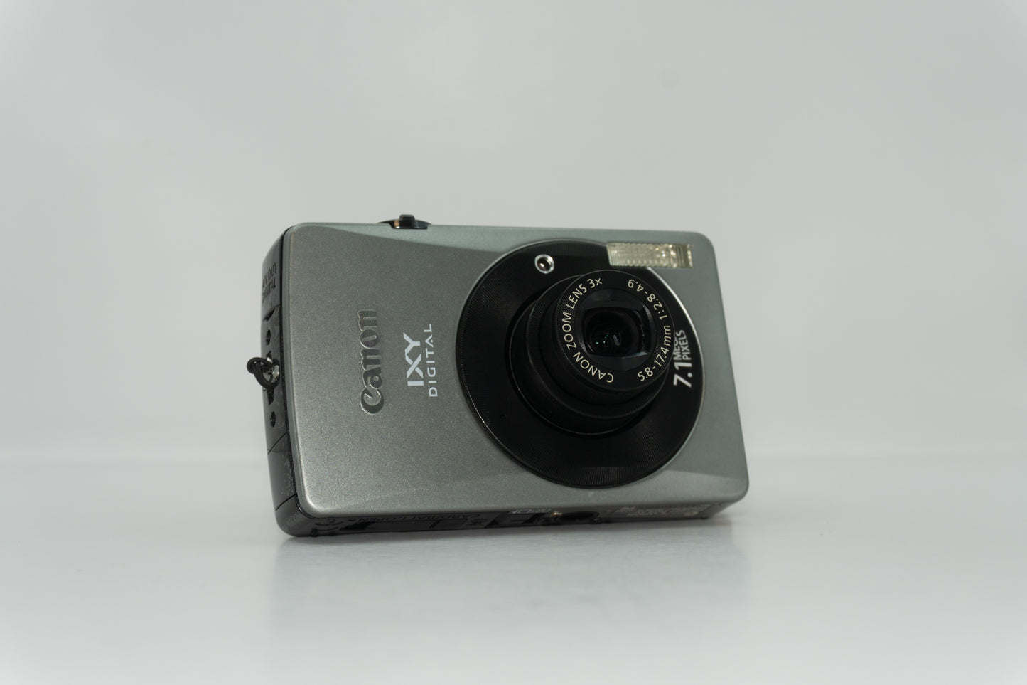 Canon IXY 90