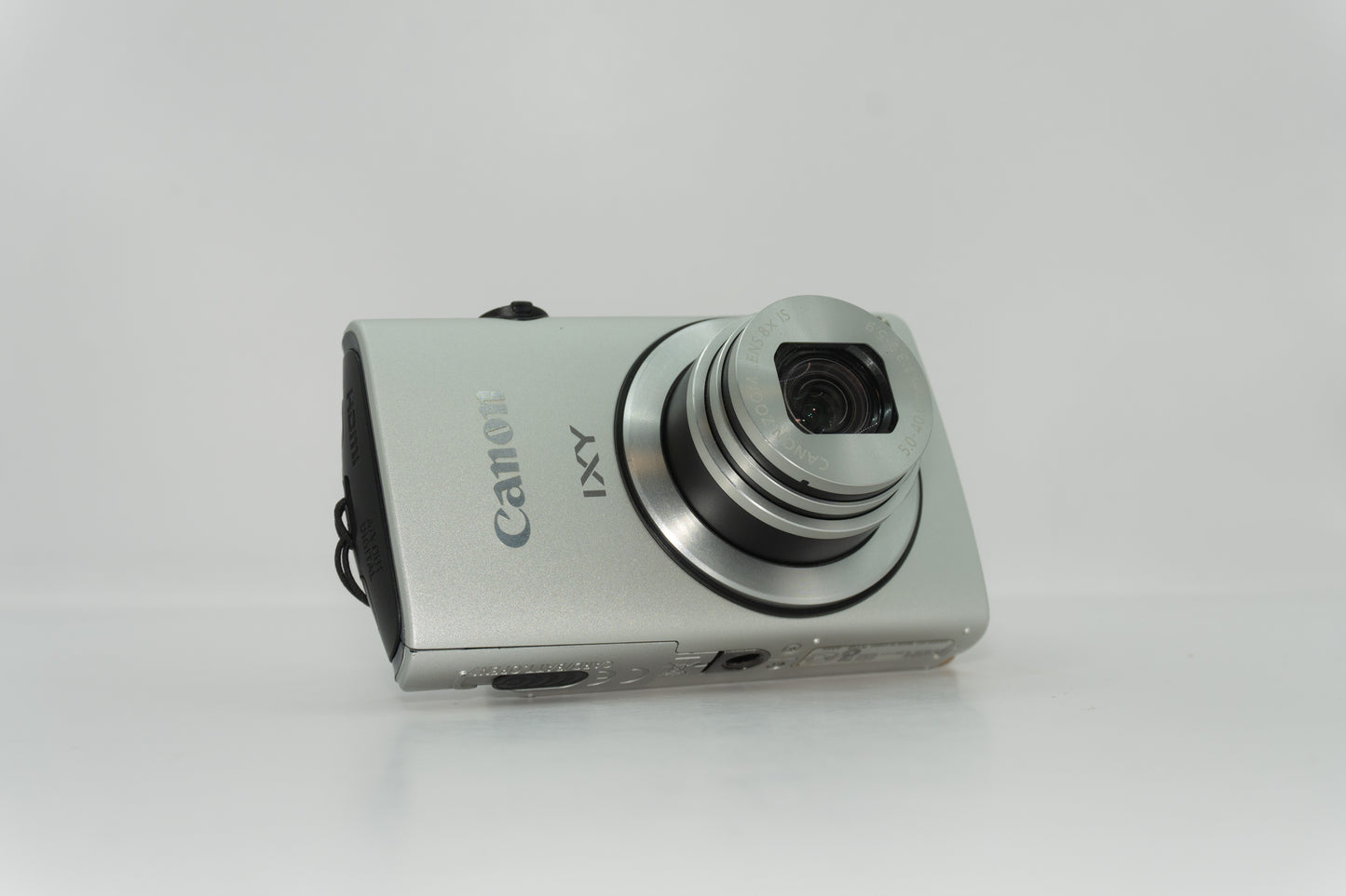 Canon IXY 600F