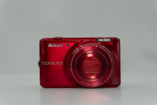 Nikon Coolpix S6400