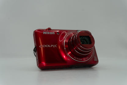 Nikon Coolpix S6400