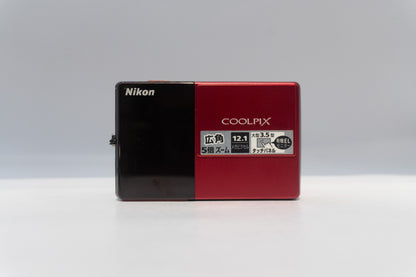 Nikon Coolpix S70
