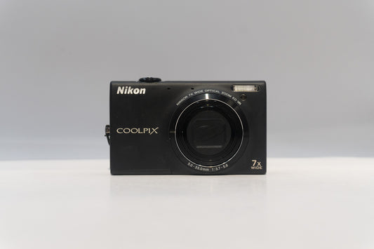 Nikon Coolpix S6100