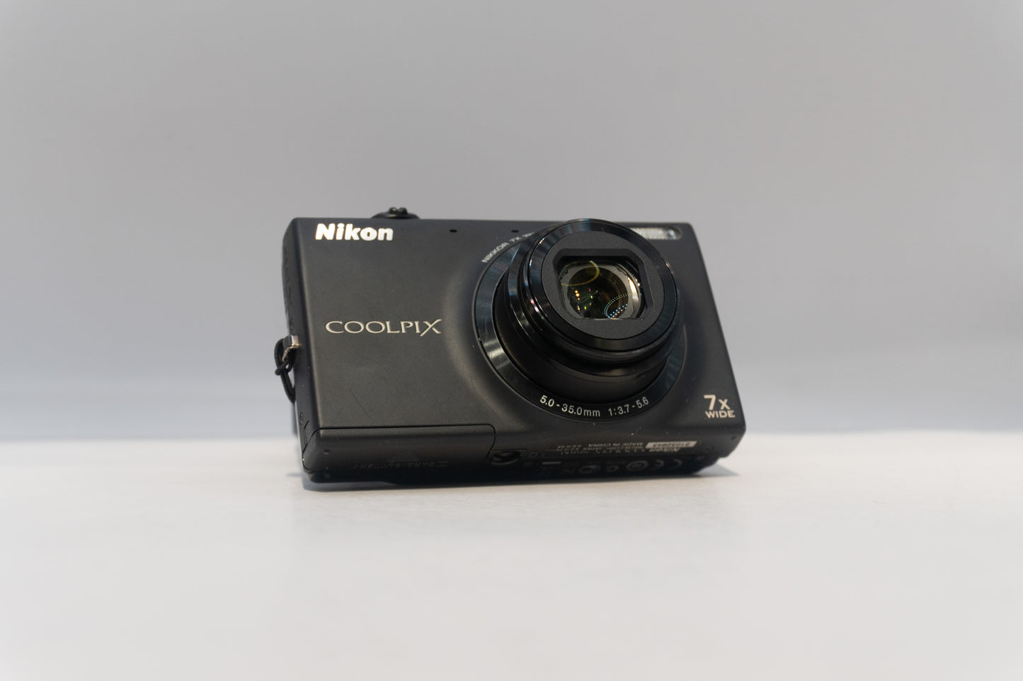 Nikon Coolpix S6100