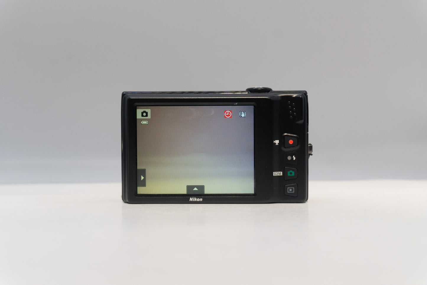 Nikon Coolpix S6100