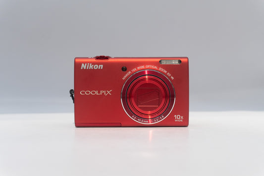 Nikon Coolpix S6200