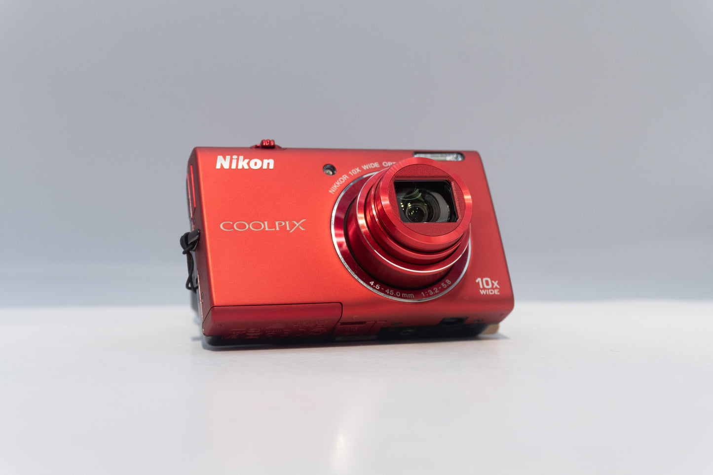 Nikon Coolpix S6200