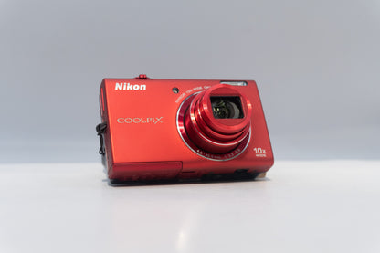 Nikon Coolpix S6200