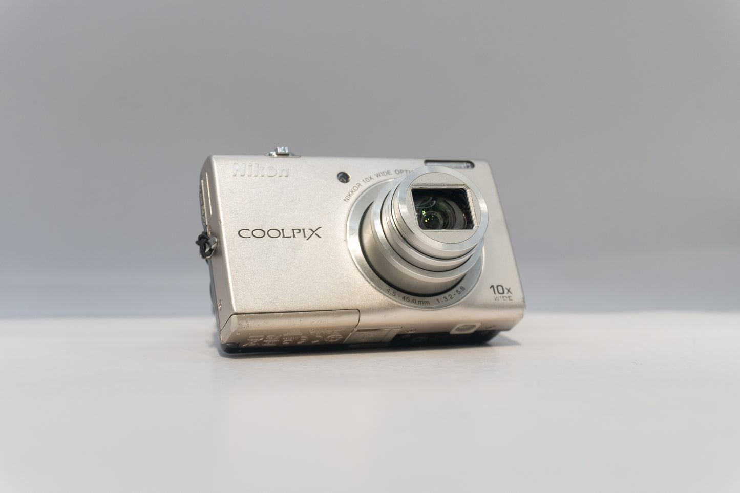 Nikon Coolpix S6200