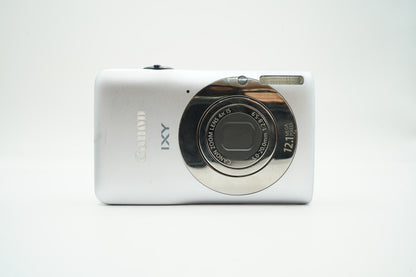 Canon IXY 200F