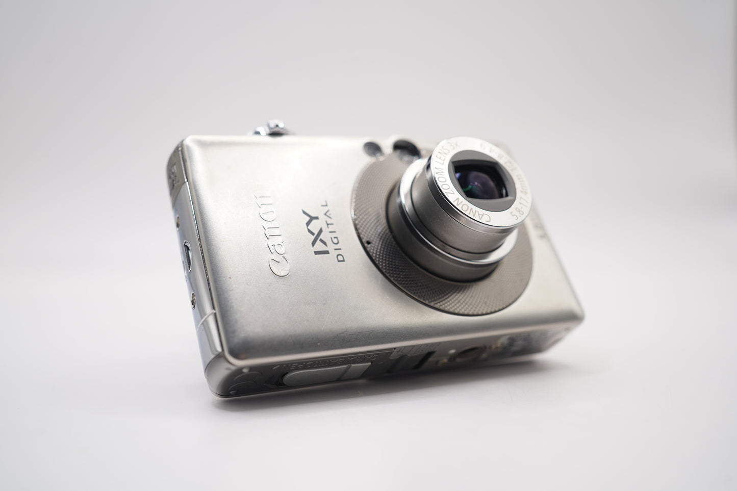 Canon IXY Digital 55