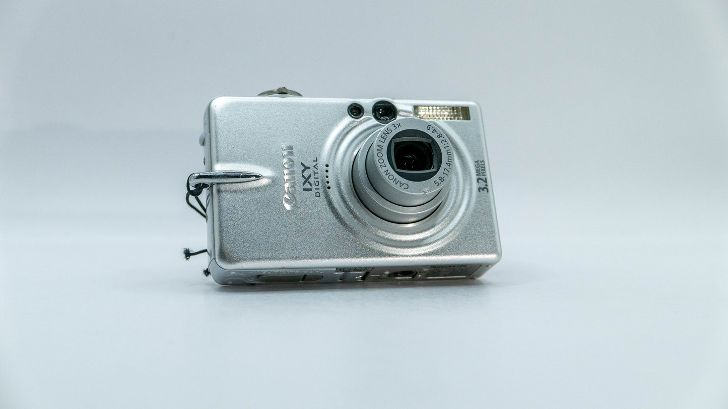 Canon IXY Digital 40