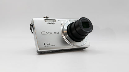 Casio Exilim EX-Z880