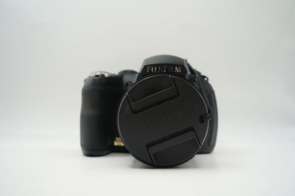 Fujifilm Finepix HS10