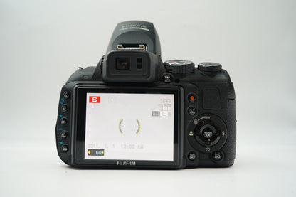 Fujifilm Finepix HS 20 EXR