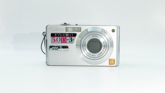 Lumix DMC-FX7