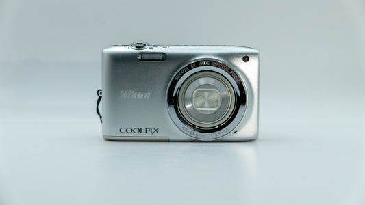 Nikon Coolpix S2700