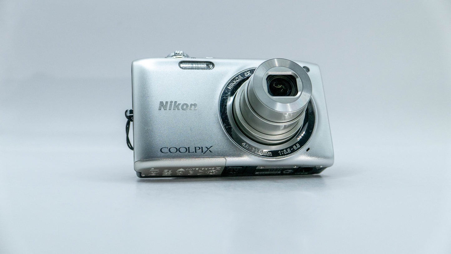 Nikon Coolpix S2700