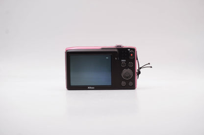 Nikon Coolpix S3300