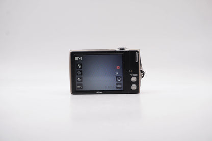 Nikon Coolpix S4000