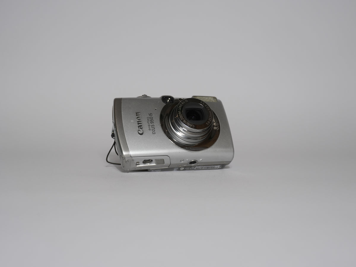 Canon IXUS950