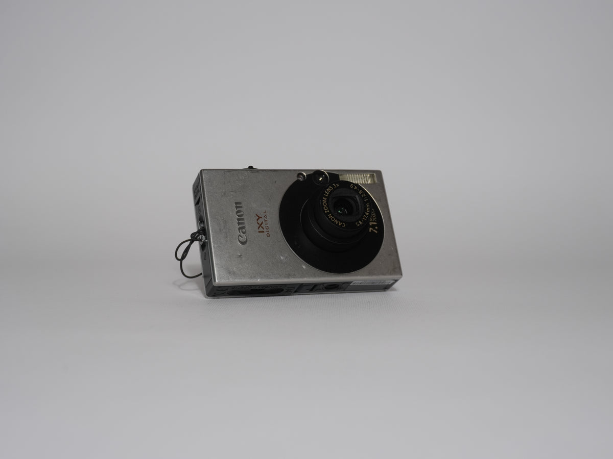 Canon IXY10/IXUS70