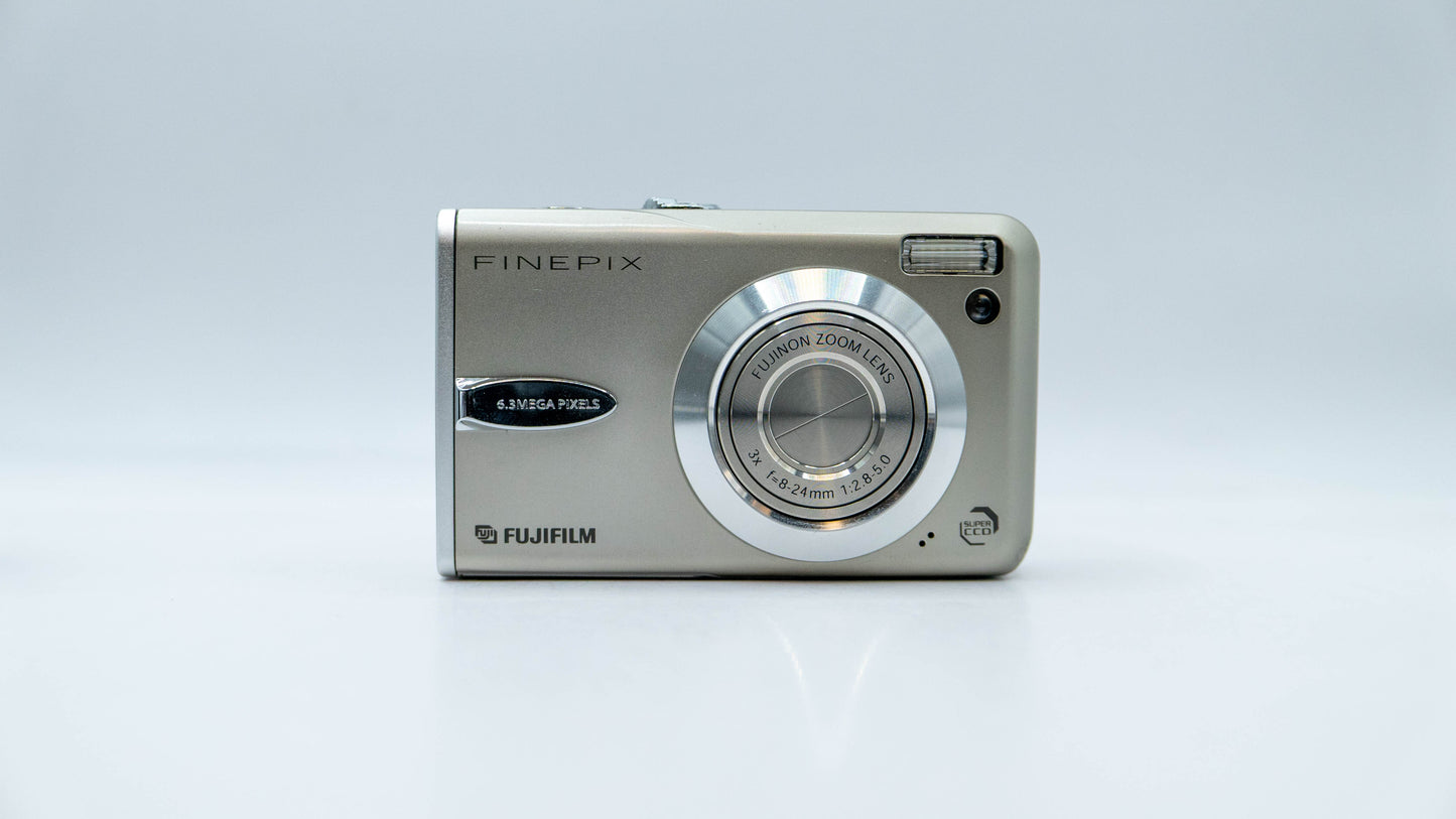 Fujifilm Finepix F30